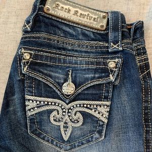 Womens rock revival jeans 25
